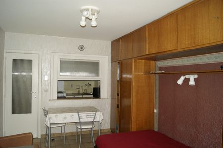 Gemeubelde studio rustig en centraal gelegen - Photo 2