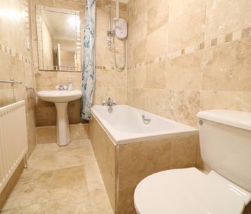 Horsham Road, Dorking - 2 bedrooms Property for lettings - Seymours - Photo 4