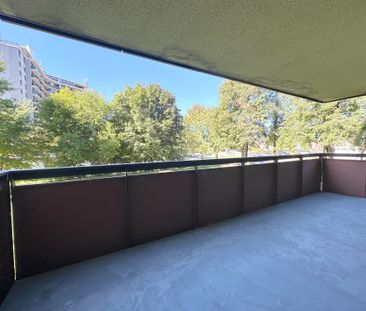 For Lease - 165 La Rose Avenue Unit# 205, Toronto, Ontario - Photo 4