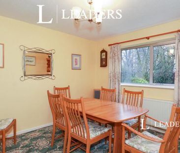 4 bedroom detached house to rent - Photo 2