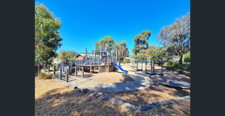 Modern Spacious Townhouse in the Heart of Bayswater - Photo 5