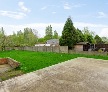 Gerenoveerde woning met 4 slaapkamers en garage te huur - Foto 6