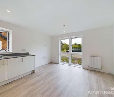 Egret Court End, Chichester, PO18 - Photo 1