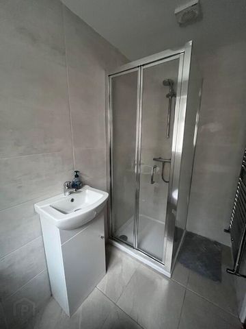 STUDENT ACCOMMODATION, 27 Barry Street, Derry/Londonderry, BT48 7PJ - Photo 4