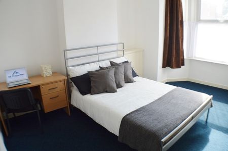 4 Bed Semi-Detached House, Montpelier Road, NG7 - Photo 3