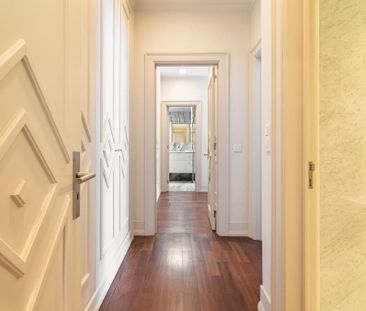 2 room luxury Apartment for rent in Lisbon, Portugal - Photo 2