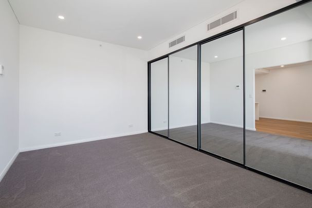 Stylish Urban Apartment in Adamstown - Photo 1