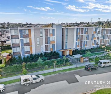 Sun-Filled Apartment in Central Location! - Photo 2