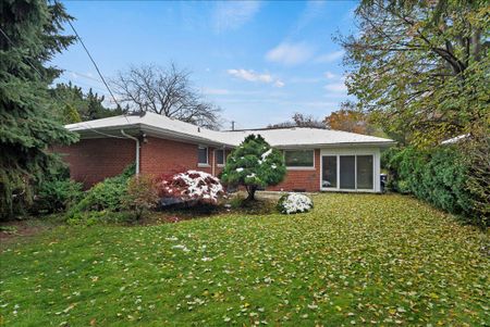 For Lease - 2 Aylesbury Road, Toronto, Ontario - Photo 3