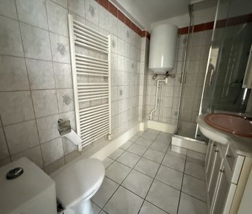 Appartement type 2 de 34.72 m2 situé au 1er étage, secteur Clairmar... - Photo 3