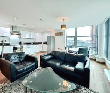 2 bedroom flat to rent - Photo 2