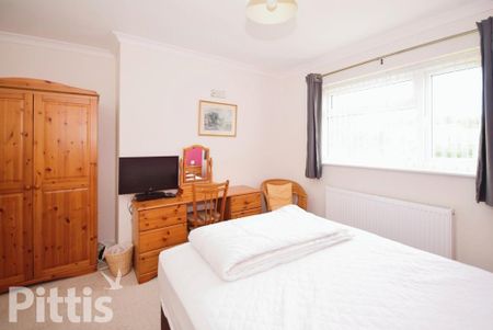2 bedroom detached bungalow to rent - Photo 3