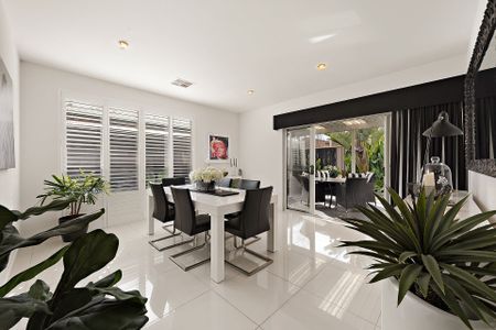 2/26 Old Tapleys Hill Road, Glenelg North. - Photo 3