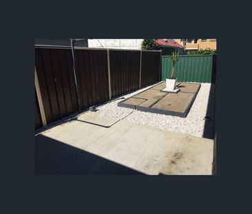 CONTEMPORARY GRANNY FLAT IN PROMINENT LOCATION - Photo 1
