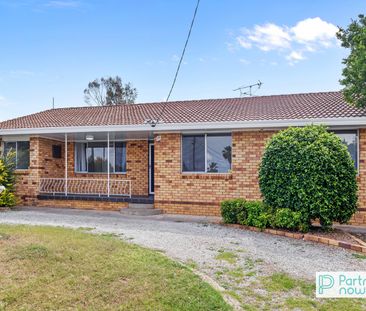 15 Kathleen Street, TAMWORTH NSW 2340 - Photo 4