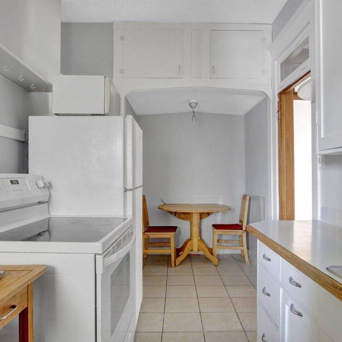 For Rent – 2 Bedroom - Photo 1