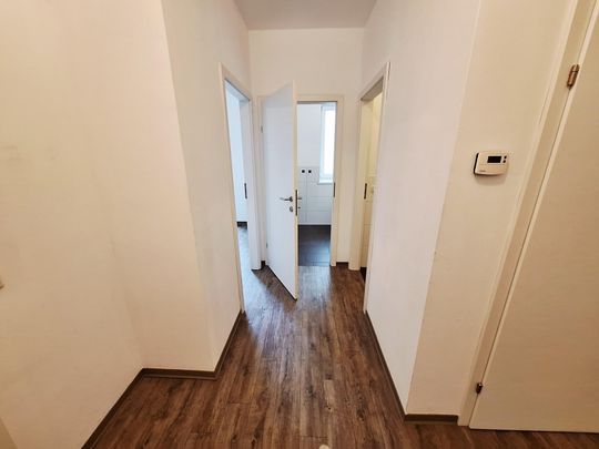 **NEUER PREIS ** Tolle 3-Zimmer Balkonwohnung in der Drouotstraße 4 - Top 12 - ideal für "WGs" - Foto 1
