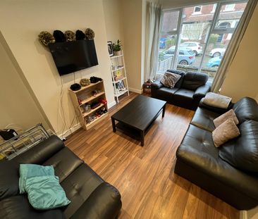 5 bedroom terraced house to rent - Photo 3