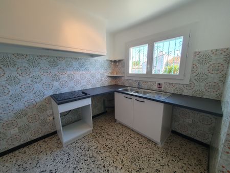 Location Maison 4 pièces 77m² ST CYPRIEN 66750 - Photo 3