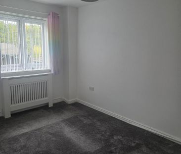 4 bedroom terraced house to rent - Photo 6