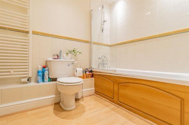 2 bedroom Flat To Let Total Size: 610 SQ FT - Photo 1