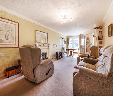 New Hall Lodge, Sutton Coldfield - Photo 1