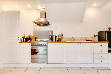 Buckmaster Road, London, SW11, London - Photo 5