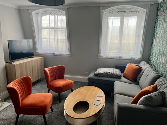 2 Bed Flat, Portland Place, BN2 - Photo 1