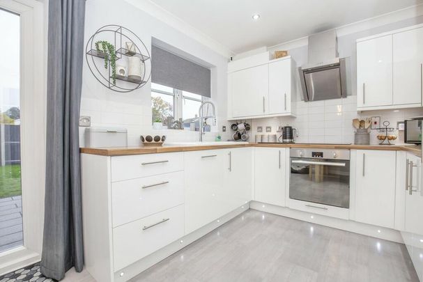 3 bedroom house to rent - Photo 1