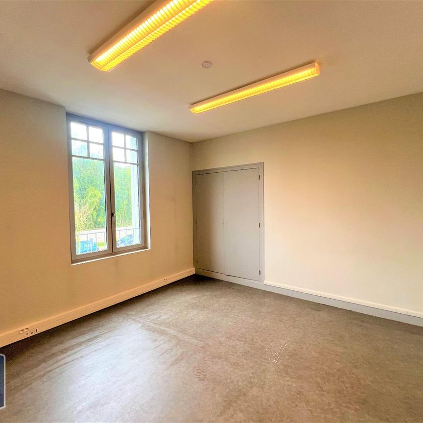 Location Maison 5 pièces 133m² BOURGUEIL 37140 - Photo 1