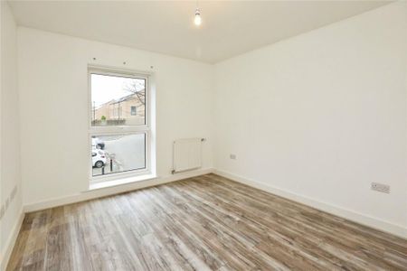 2 Bed Flat, Mansfield Park Street, SO18 - Photo 3