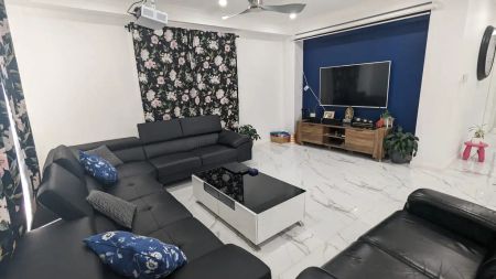 “Spacious family home” - Photo 3