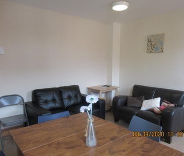 12, 81 Fitzroy Avenue, Belfast, BT7 1FY - Photo 2