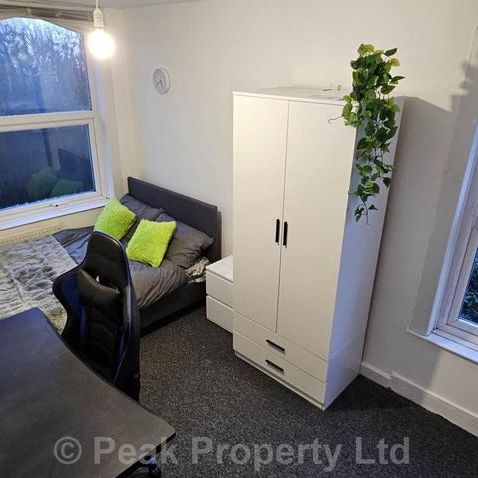 1 bedroom in a house share to rent - Photo 1