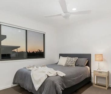 Impressive Family Living with Exceptional Indoor-Outdoor Appeal - Photo 5
