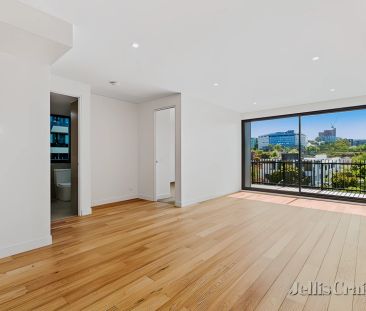 2 Bed, 1 Bath - Photo 3