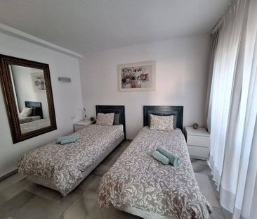 2 room luxury Apartment for rent in Benalmádena, Spain - Photo 2