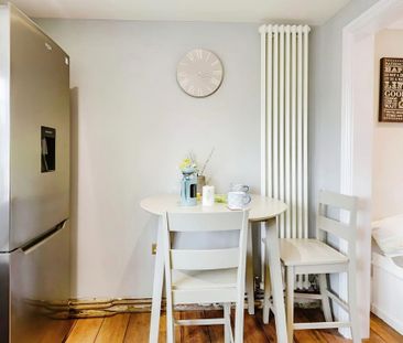 3 bedroom semi-detached house to rent - Photo 5