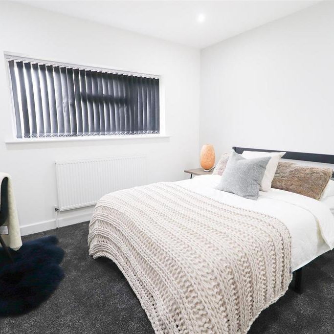 1 bedroom in a house share to rent - Photo 1