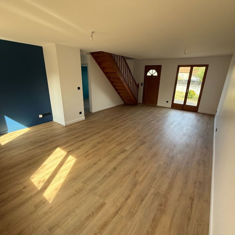 Location Maison 4 pièces 90m² - Photo 1