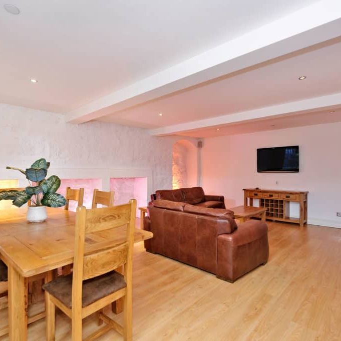 3a Golden Square, Aberdeen, AB10 1RD - Photo 1