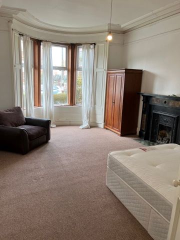 3 Bed Flat, Circus Drive, G31 - Photo 2