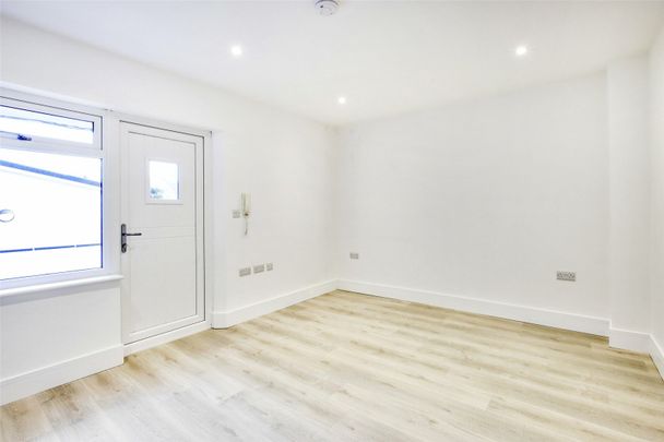 3B Main Road, Sutton At Hone, Dartford, DA4 9HA - Photo 1