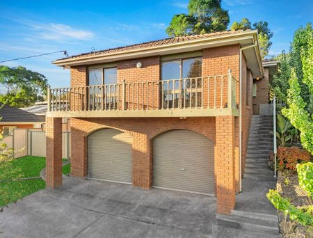 Spacious Family Home with Sweeping Treetop Views - Photo 3