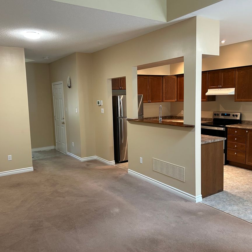Burlington Downtown Townhome for Lease - Photo 1
