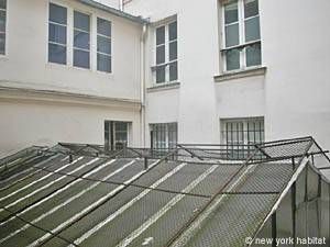 Logement à Paris, Location meublée - Photo 1