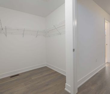 For Lease - 3079 Robert Lamb Boulevard, Oakville, Ontario - Photo 3