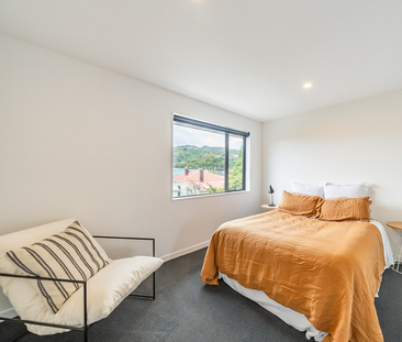 Modern 3BR Townhouse in Petone - Photo 1