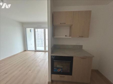 REIMS - Boulevard POMMERY - VILLA LOUISE - 3 PIECES - Photo 5