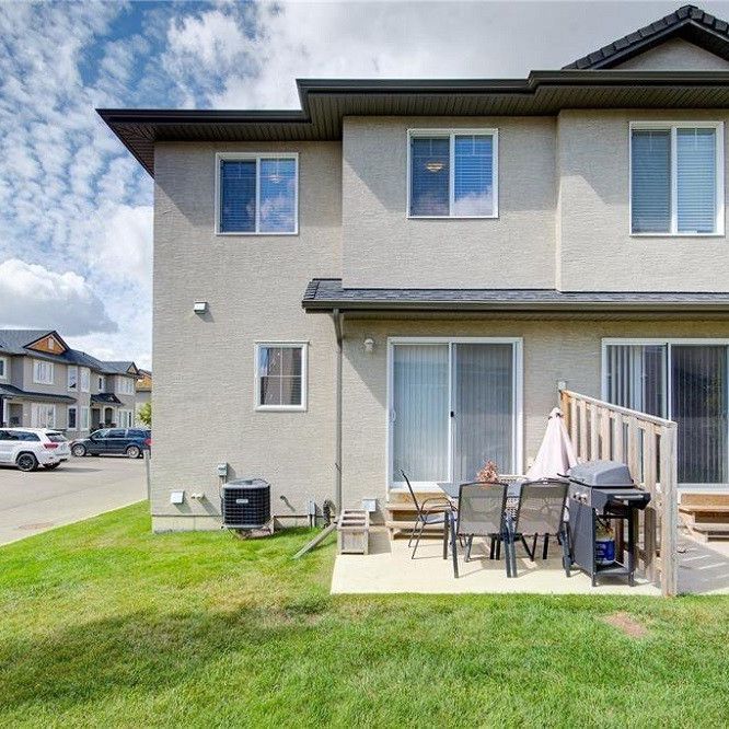 3 Bedroom Townhouse in Stonebridge - Photo 2
